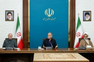 پزشکیان: الگوی مدیریت محله محور کلید حل مسایل امنیتی، اشتغال، آموزشی و فرهنگی است