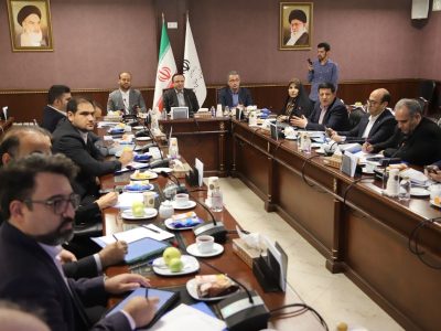 با حضور رضا مسرور؛ نشست هم‌اندیشی بورس بین‌الملل مناطق آزاد با حضور سهامداران داخلی برگزار شد