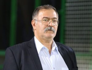 ذوب‌آهن اصفهان: مسیر توسعه‌ی همه‌جانبه از معدن تا جامعه، به رهبری مدیری کهنه کار