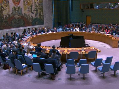 افزایش رفاه مردم راهکار مقابله با دسیسه دشمنان