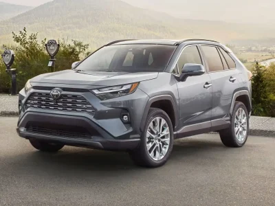 پیش‌فروش تویوتا رافور توسط شرکت آذریوردسال