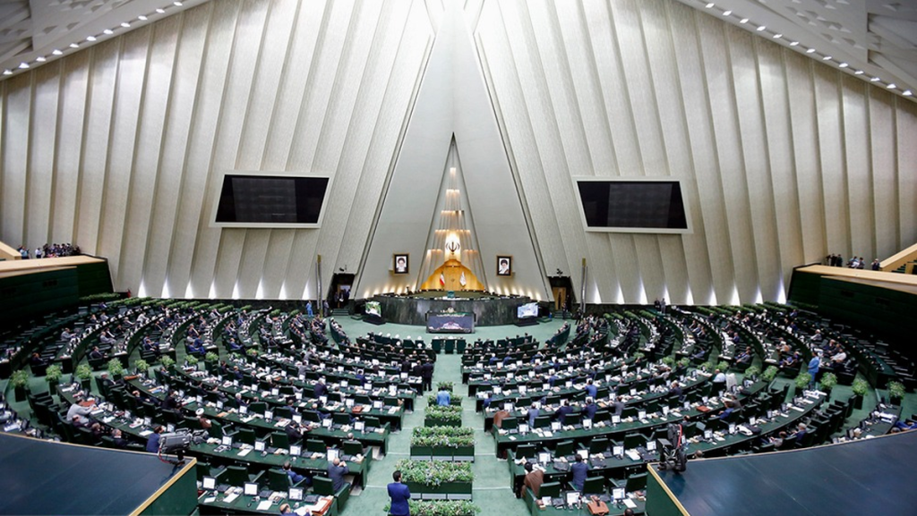 موافقت مجلس با یک فوریت لایحه جنایات بین المللی برای پیگیری حقوق ایران در مجامع جهانی