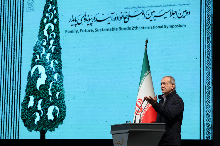 نخبه‌ها برای موفقیت نیاز به همکاری با شبکه انسانی و فراگیری مهارت کار گروهی دارند