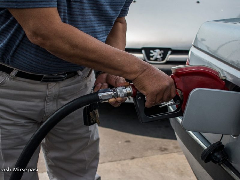 سهمیه بنزین خودروهای صفر زیر یک میلیارد تومان برقرار شد؛ اصلاح مصوبه جدید دولت