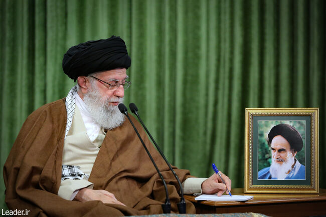 نیاز مهم امروز جهان: نظام عادلانه ملّی و بینالمللی اسلامی
