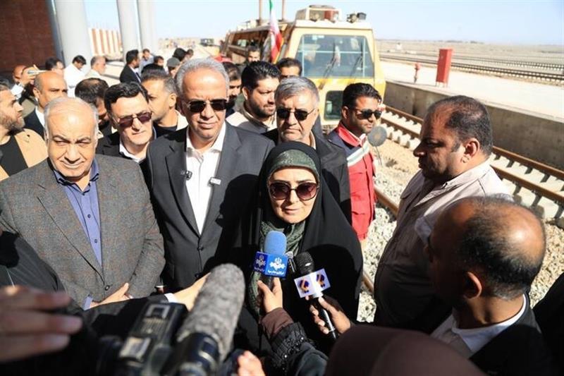 ۳۵۰ كیلومتر ریل‌گذاری دریك سال با ریل تولیدی ذوب آهن اصفهان