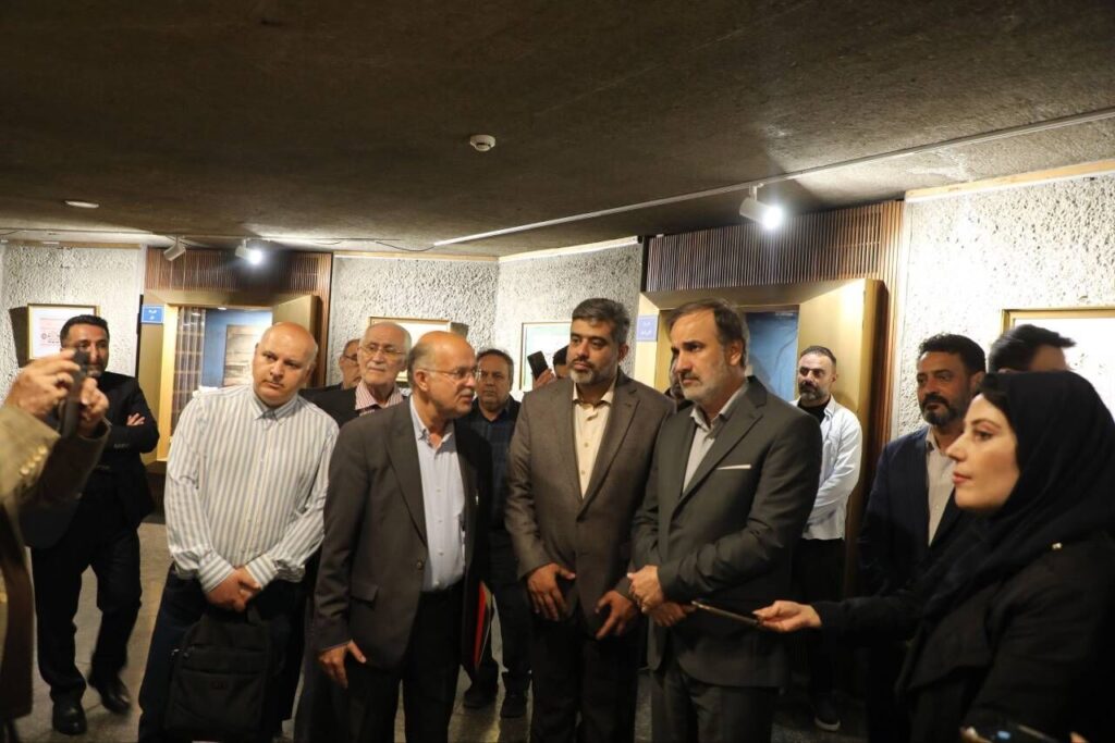روایت هنرمندان از وقایع جنگ برای ثبت در تاریخ ضروری است