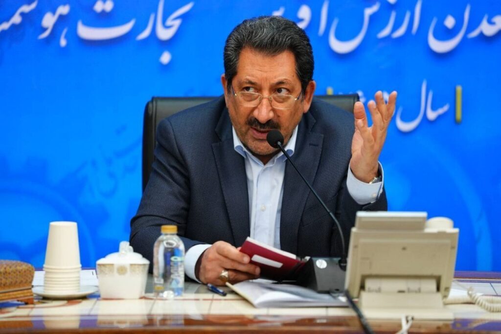 سرمایه ها و تسهیلات به سمت تولید هدایت شود