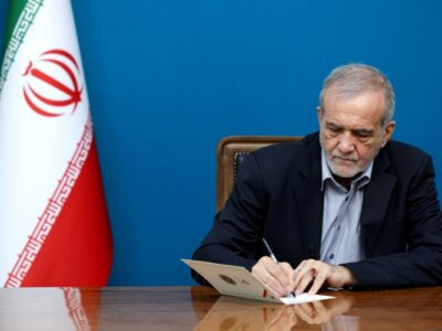 پزشکیان: در برابر دشمنان تمدن‌ستیز، به زبان فاخر سعدی رجوع کنیم