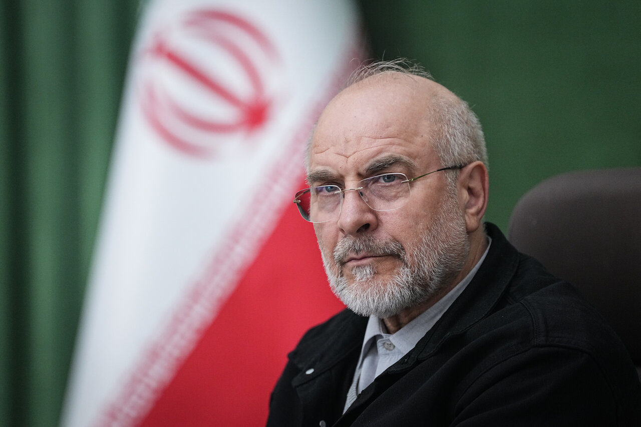 باز یا بسته بودن تنگه هرمز و مقررات آن را میدان مشخص میکند نه شبکههای اجتماعی