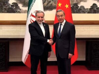 عراقچی و وانگ یی در پکن دیدار کردند