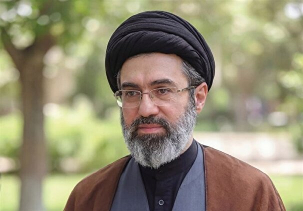 رهبر انقلاب: سلاح الله اکبر، بعثت امت اسلامی را رقم خواهد زد