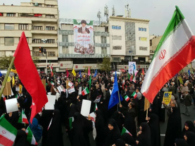 بدرقه تیم ملی فوتبال ایران از میدان انقلاب به جام جهانی