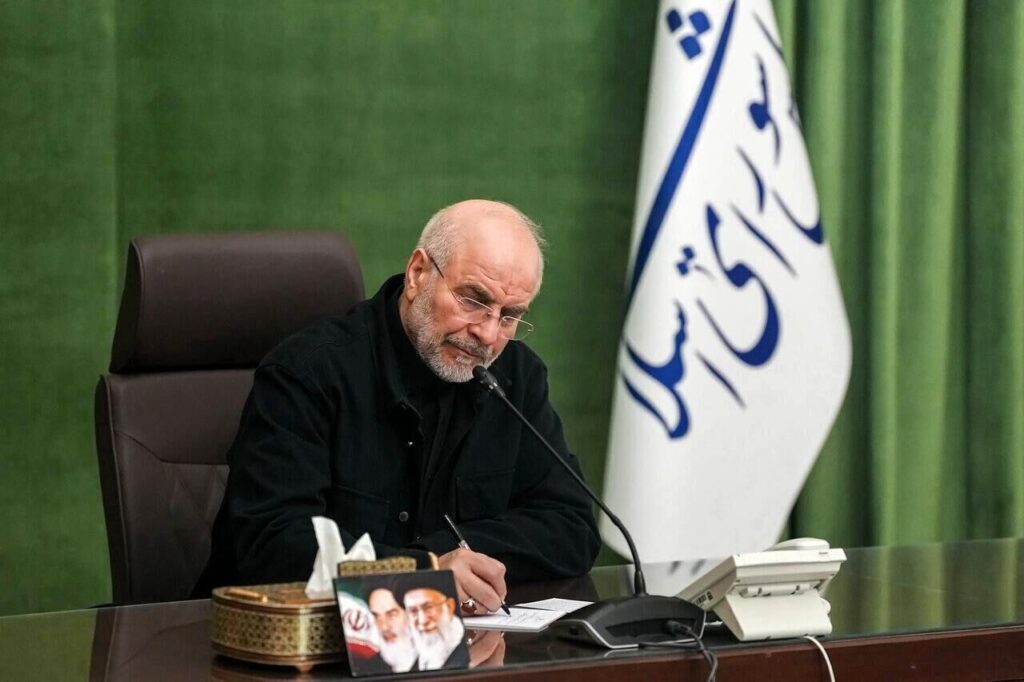 تمرکز مجلس و دولت بر امور مهم و فوری باشد / تأمین معیشت مردم در دستور کار حاکمیت است