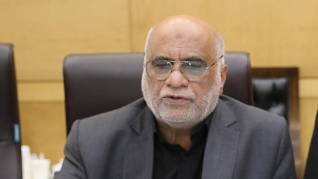 تمرکز مجلس و دولت بر امور مهم و فوری باشد / تأمین معیشت مردم در دستور کار حاکمیت است