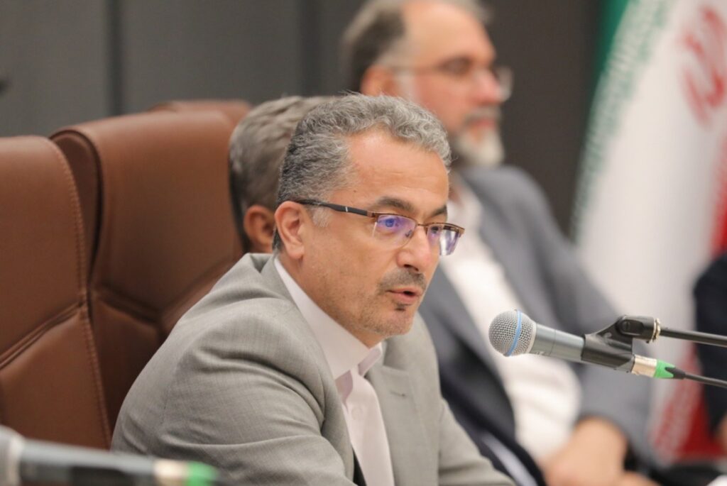 مناطق آزاد می توانند به دروازه راهبردی ارتباط ایران با اتحادیه های اقتصادی جهان تبدیل شوند
