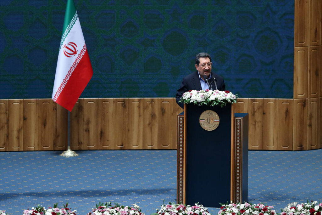 اتابک: ۴۰ درصد از تسهیلات ۷۰۰ همتی به بنگاه های کوچک و متوسط پرداخت شد