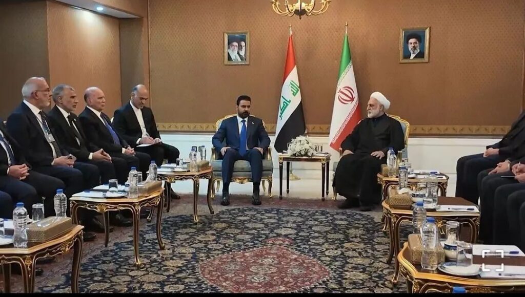 ملت ایران تسلیم ناپذیر است