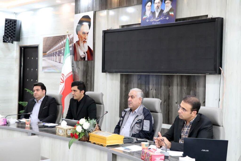 با حضور سرپرست شرکت آلومینای ایران؛ نشست های تخصصی بررسی چالش ها و گلوگاه های تولید با هدف ارتقاء بهره وری و تحقق تولید پایدار برگزار شد