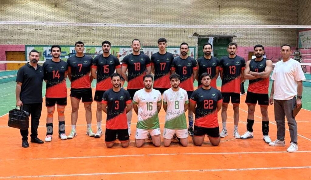 فولاد غدیر نی ریز با اقتدار به جمع چهار تیم برتر سوپرلیگ والیبال استان فارس صعود کرد