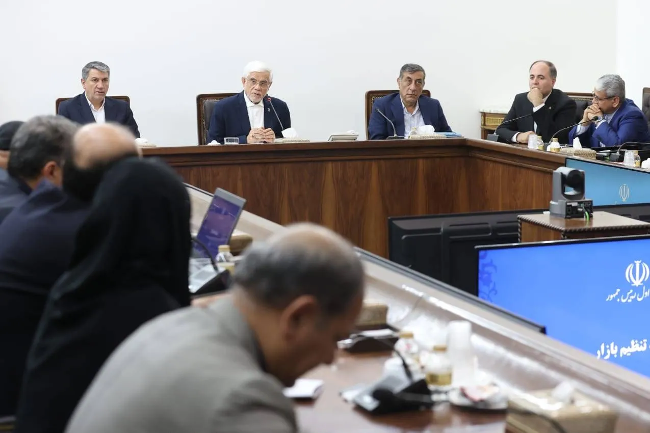 هشدار عارف درباره جنگ اقتصادی؛ دشمن را در این جبهه هم شکست میدهیم